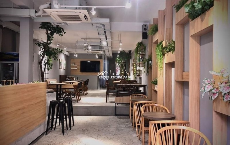 Hạ sốc 8 tỷ, nhà mặt phố Ba Đình, 54m2, 5 tầng, kinh doanh, vỉa hè 10m, 32.5 tỷ